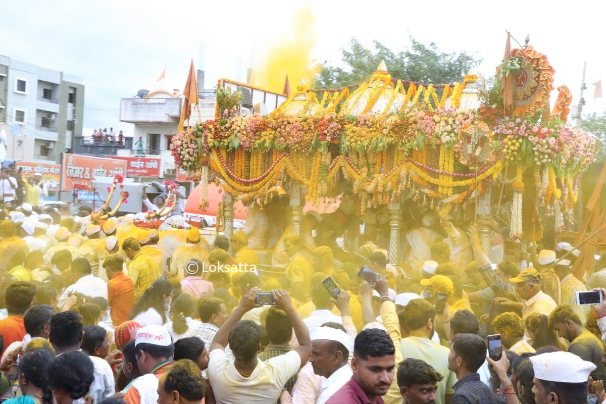 Saint Dyaneshwar Maharaj Palki Jejuri Maharashtra