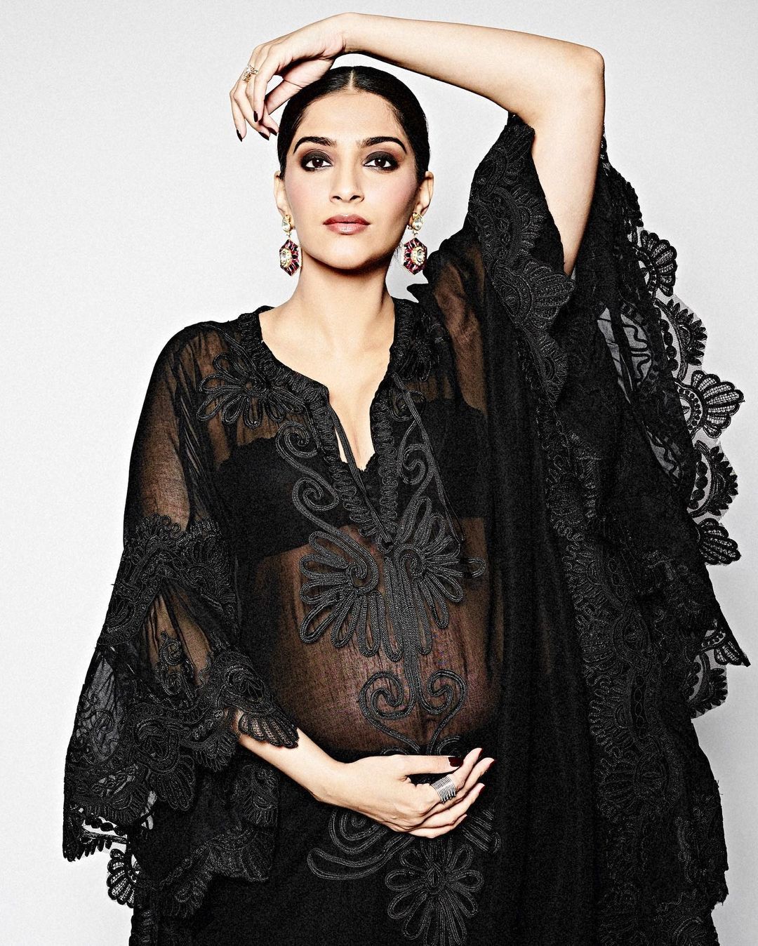 Sonam Kapoor Maternity Photos