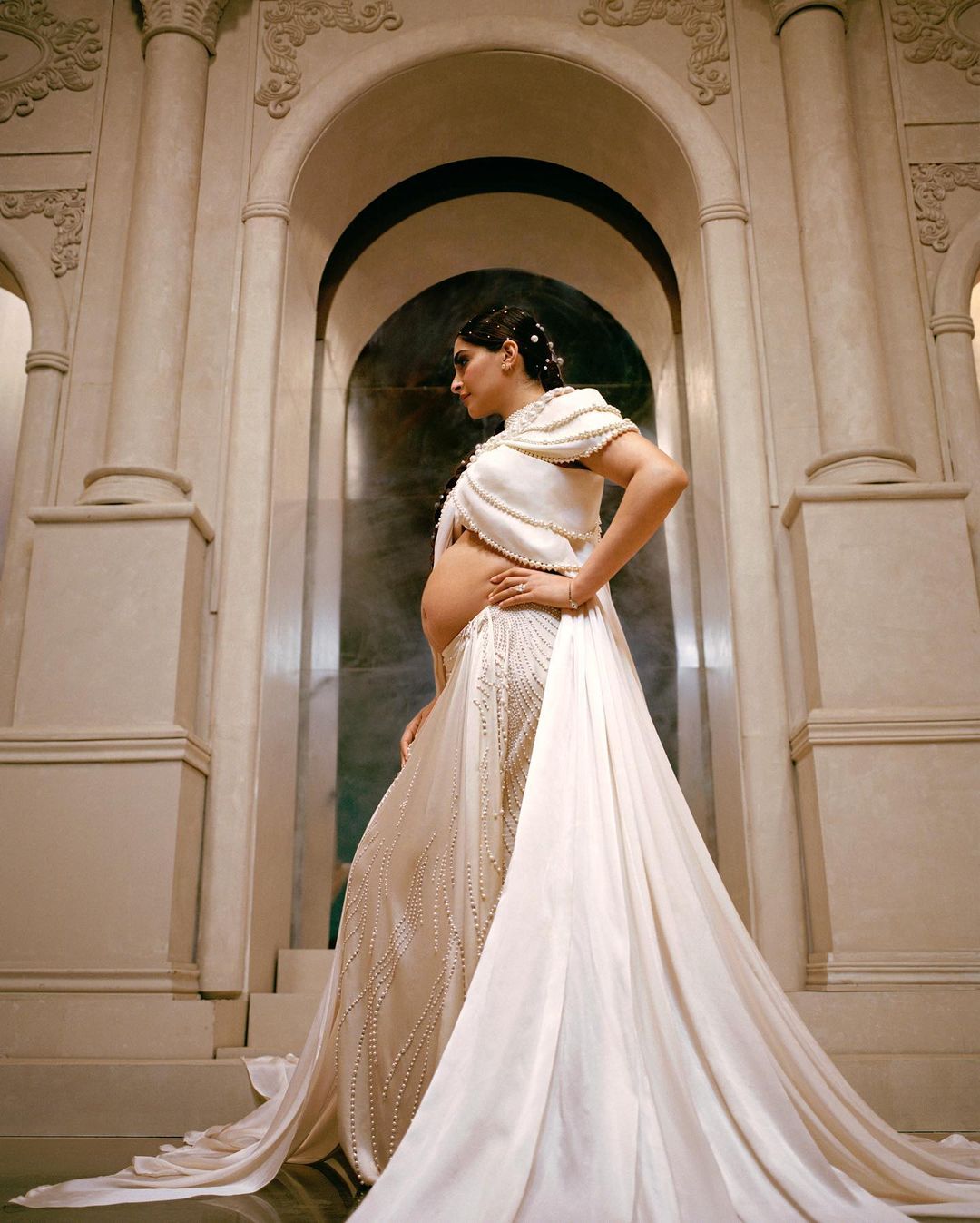 Sonam Kapoor Maternity Photos