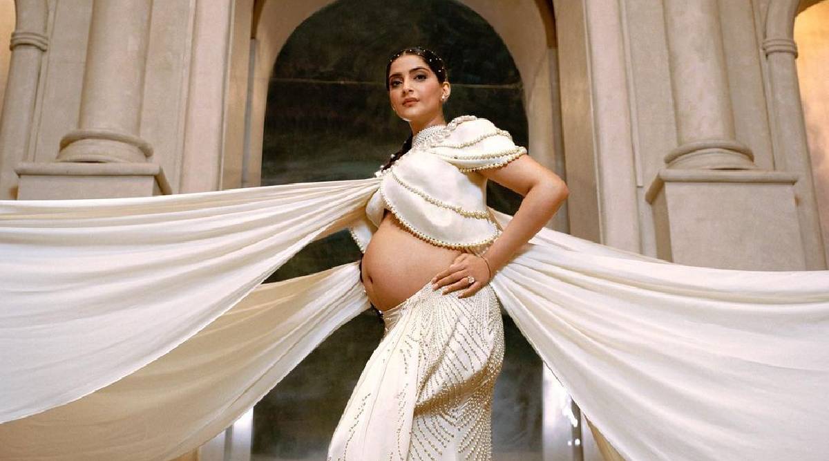 Sonam Kapoor Maternity Photos