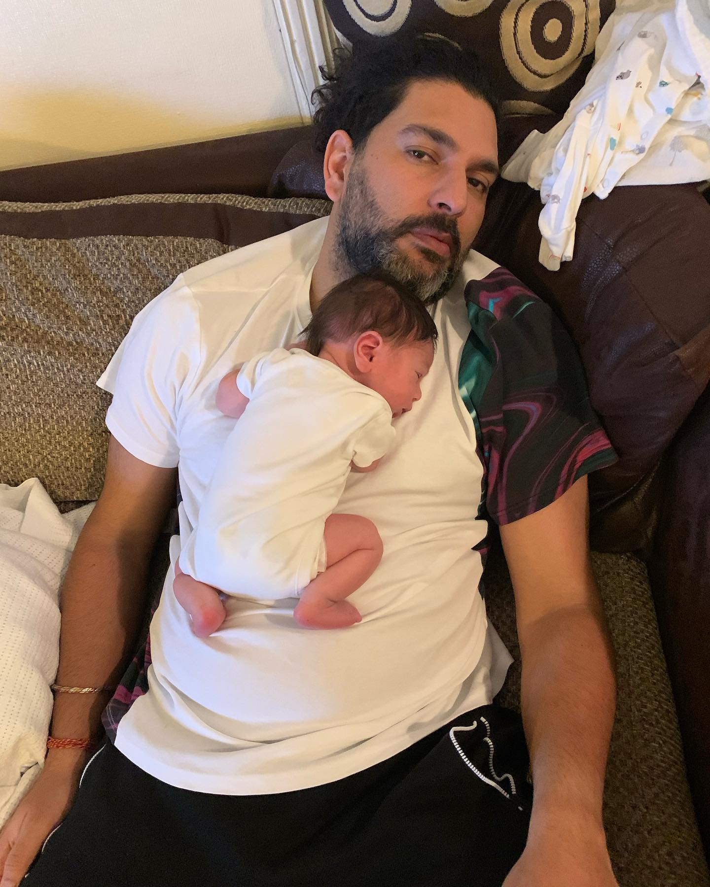 Yuvraj Singh hezal keech son name photo