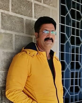 अजय यांच्या या नव्या घराचे काही फोटो देखील व्हायरल झाले आहेत. अजूनही अजय यांच्या घराचं काम सुरु आहे.