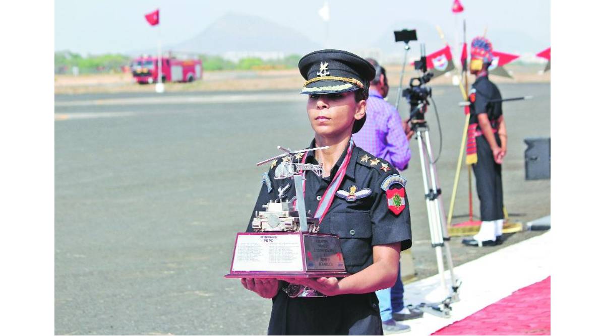 उत्तुंग झेप.. | Great Captain Abhilasha Barak country military Air Force first female helicopter pilot ysh 95