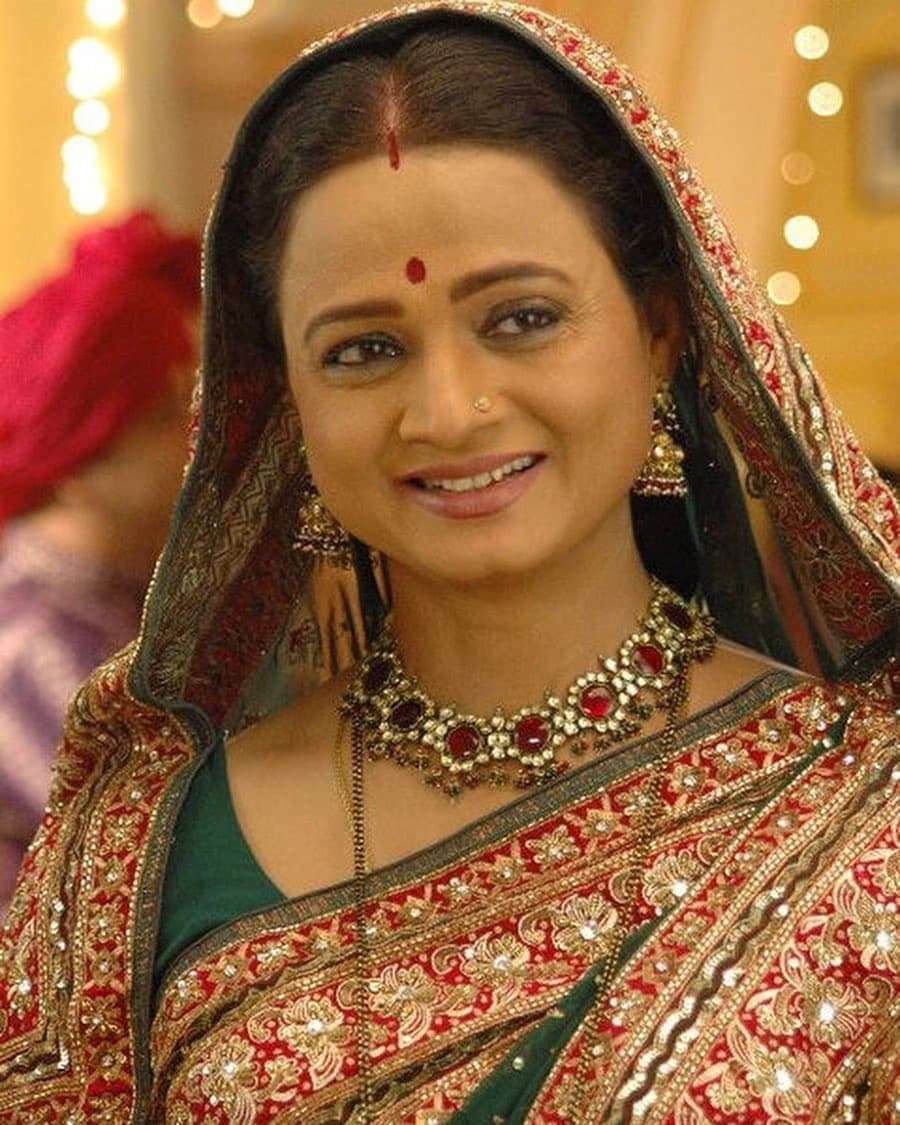 hruta durgule mother in law mugdha shah