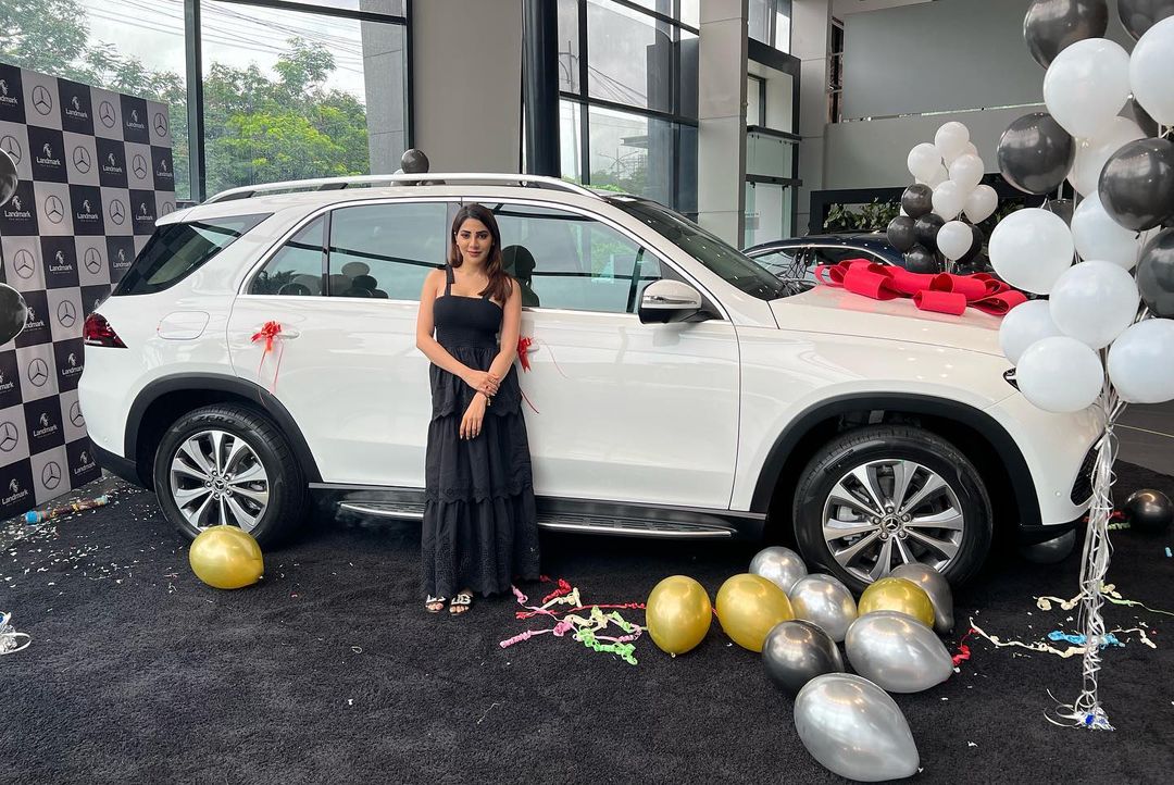 Nikki Tamboli Nikki Tamboli buys new Mercedes Benz GLE