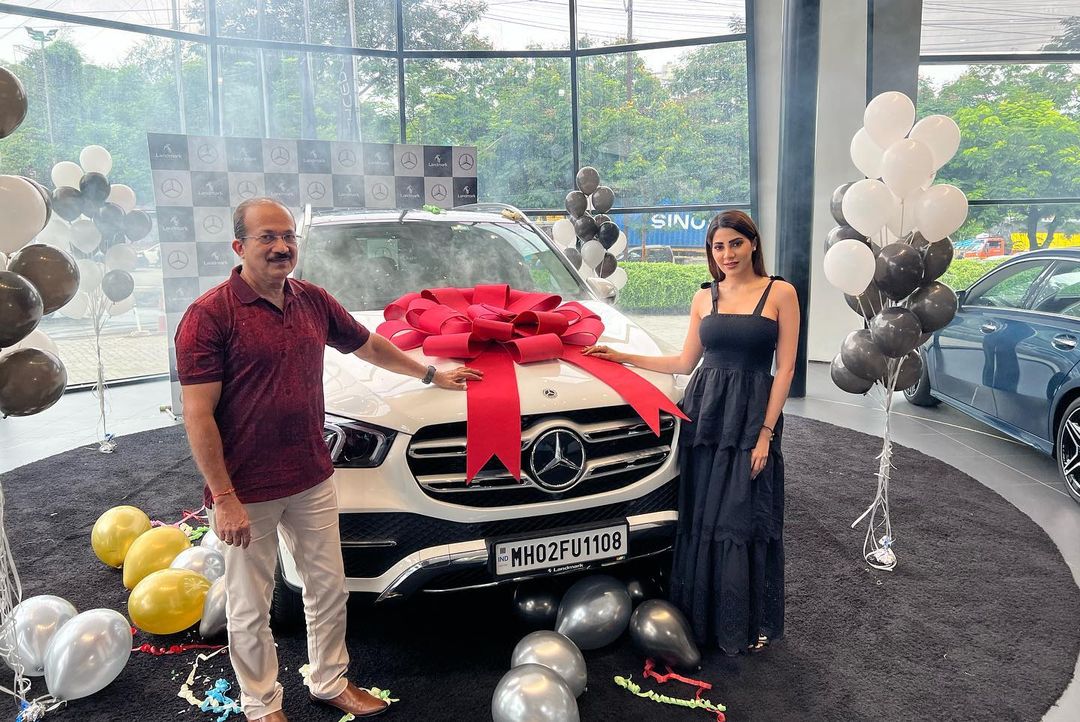 Nikki Tamboli Nikki Tamboli buys new Mercedes Benz GLE