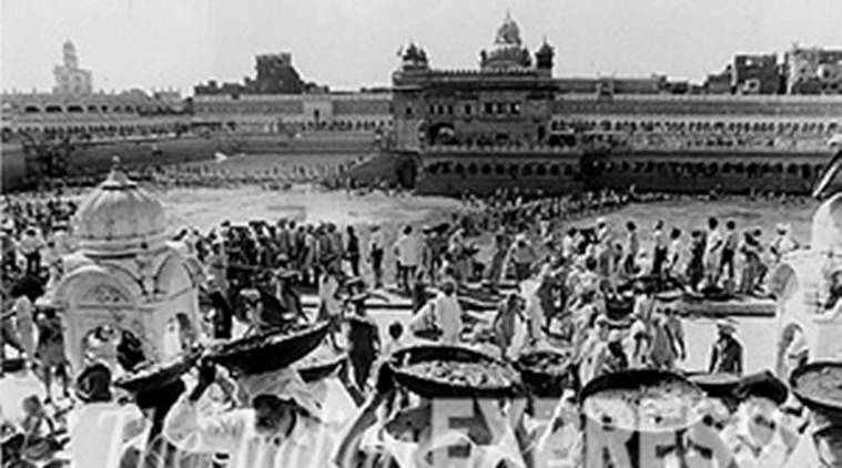इंदिरा गांधींच्या हत्येने भारतात शीखविरोधी दंगली भडकल्या, ज्या दरम्यान सुमारे ३००० शीख लोक मारले गेले.