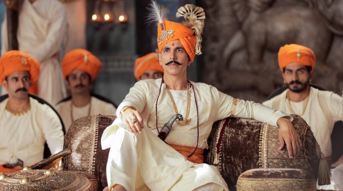 ‘सम्राट पृथ्वीराज’ फ्लॉप का ठरला? दिग्दर्शक म्हणाला “या चित्रपटाला राजकीय…”