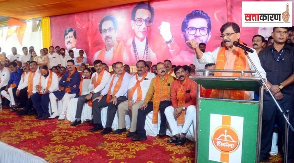 In Nashik Shiv Sena`s picture yet not cleared, In Party meeting all party incumbents were present