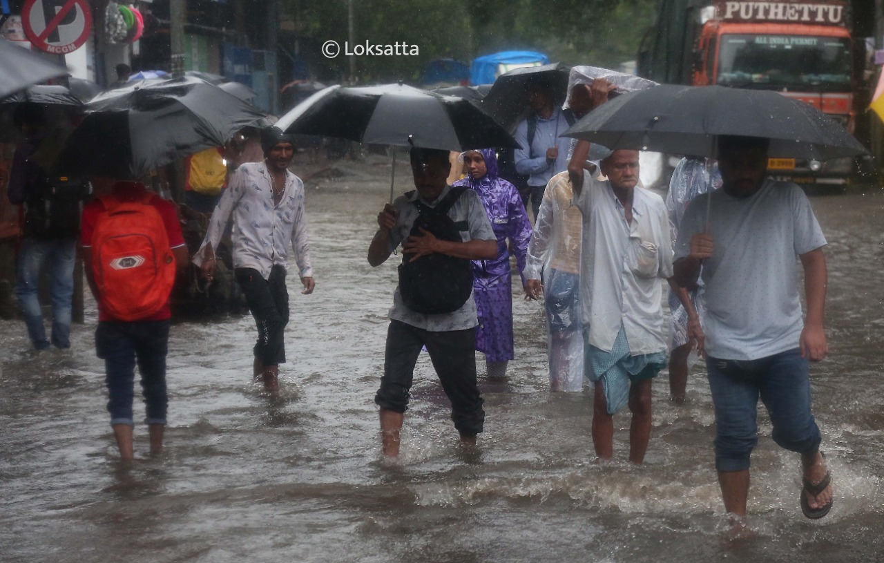 Mumbai Heavy Rainfall Waterlogged