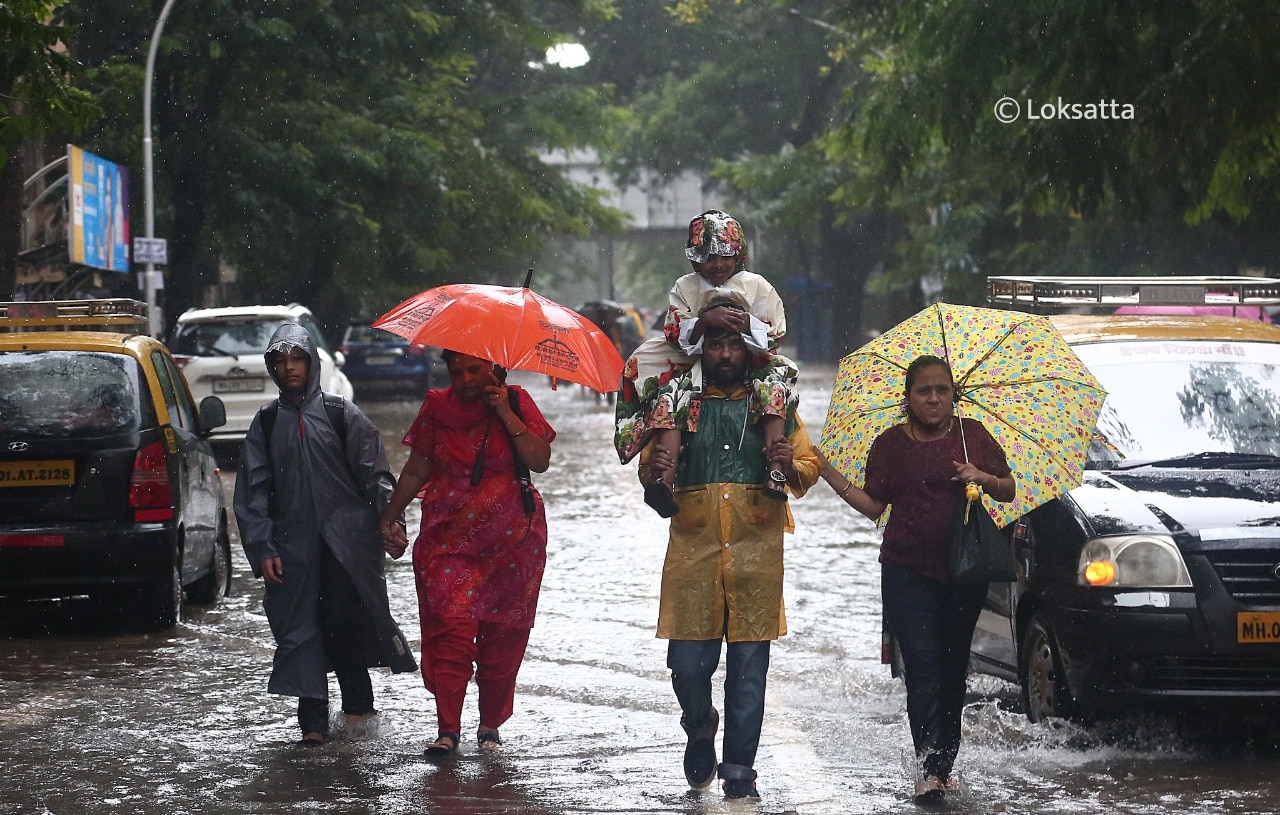 Mumbai Heavy Rainfall Waterlogged