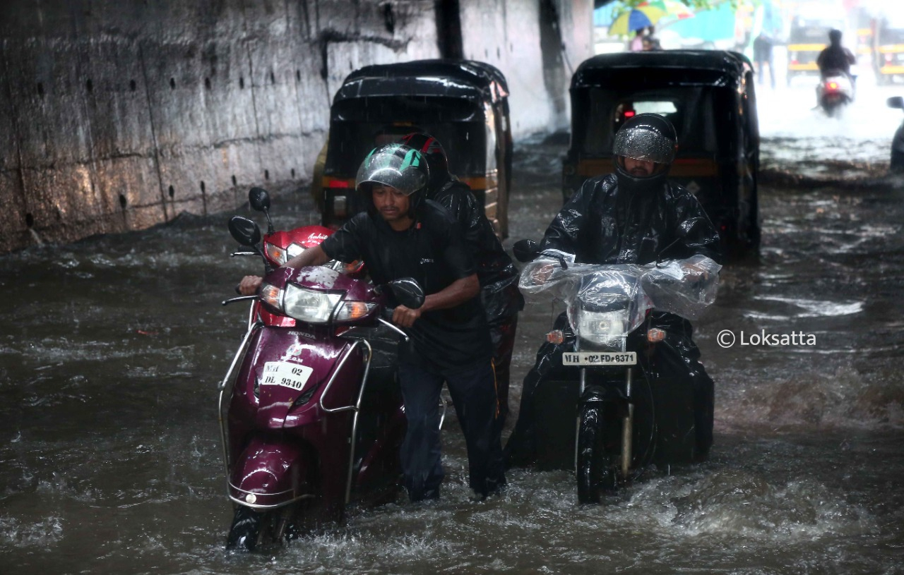 Mumbai Heavy Rainfall Waterlogged