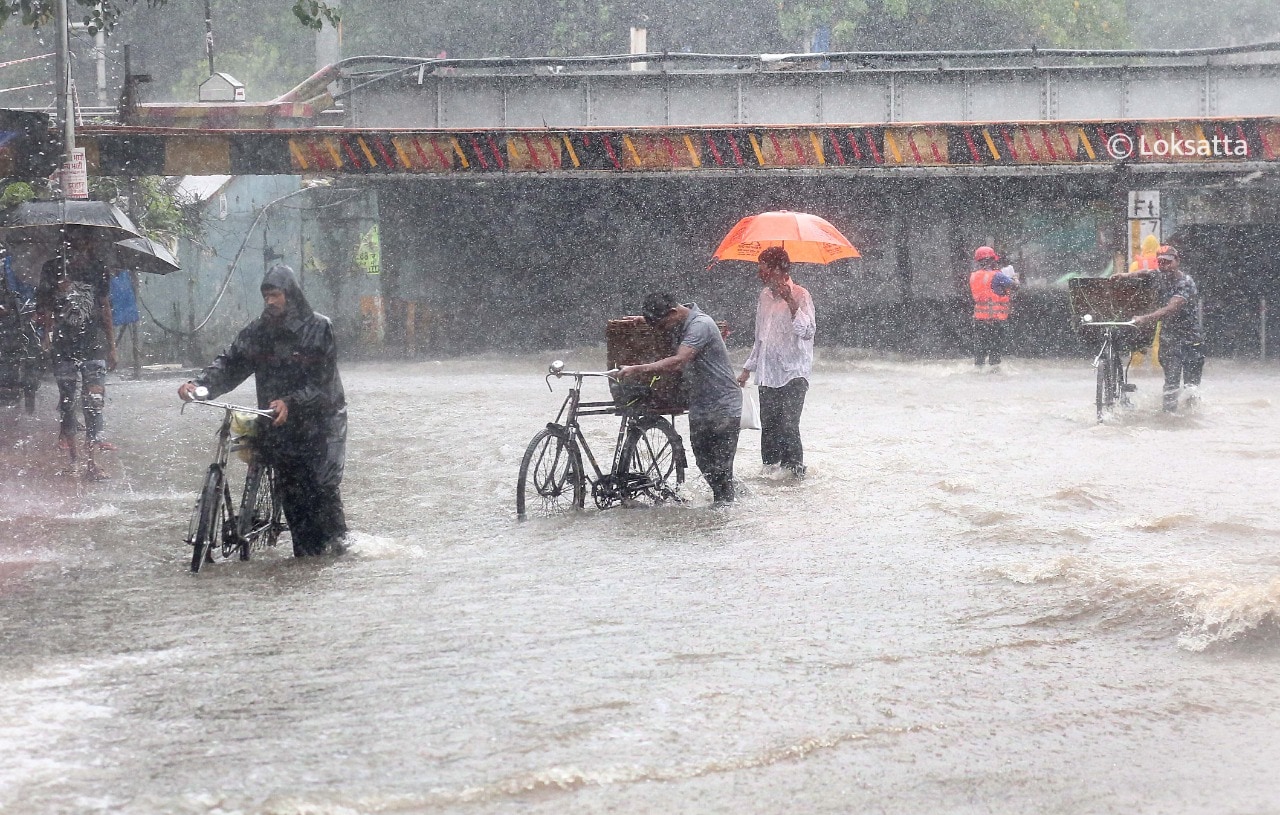 Mumbai Heavy Rainfall Waterlogged