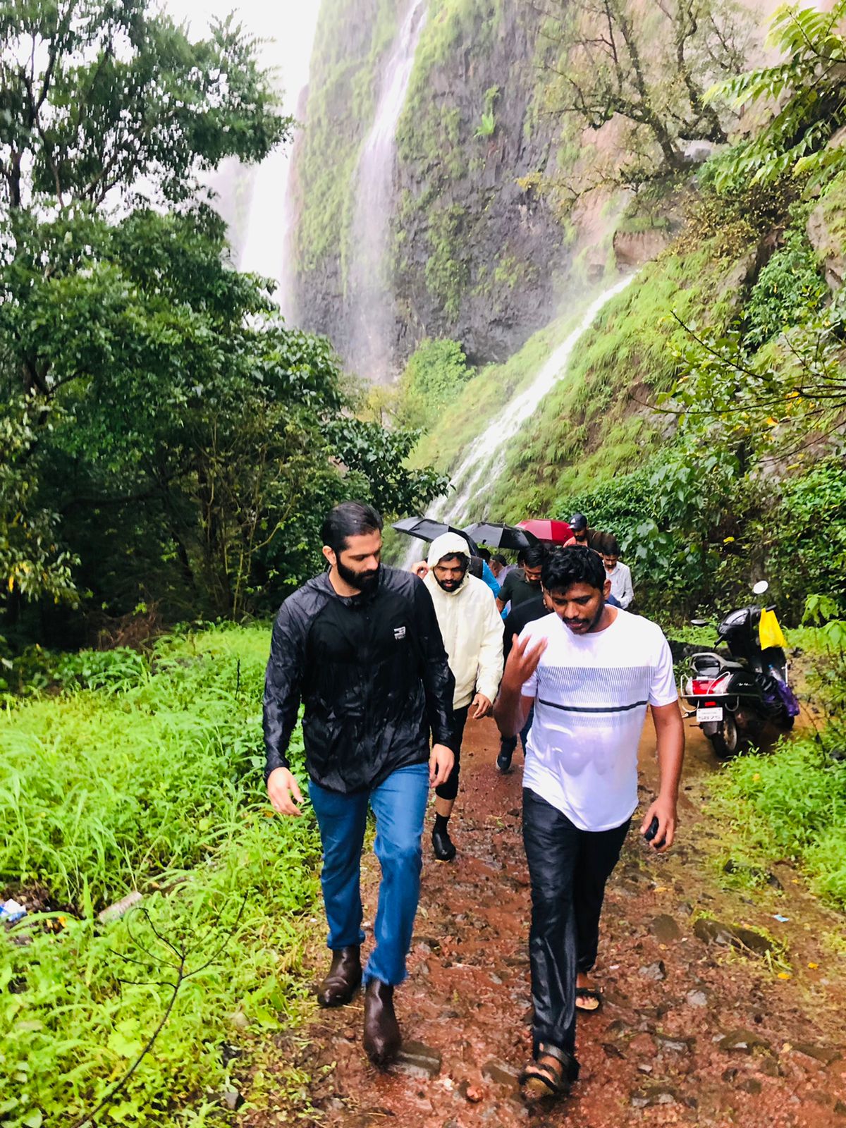 Amit Thackeray trekking