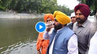 Bhagwant-Mann-drinking-Kali-Bein-water 2