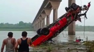 ST bus fell into the narmada river in MP while attempting to overtake, committee mention in preliminary report