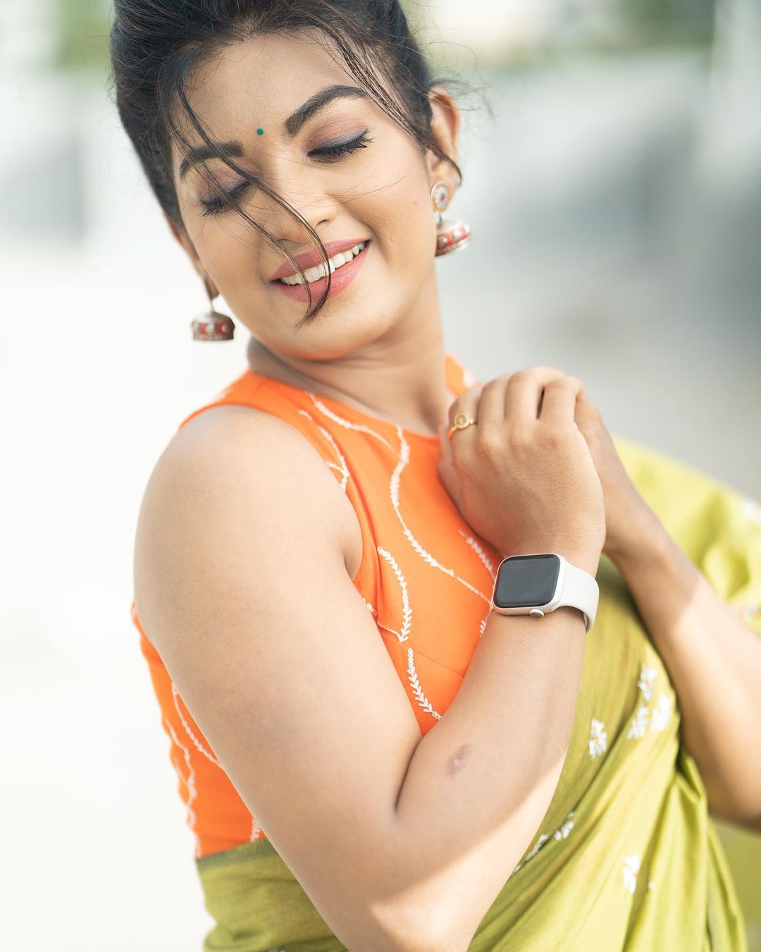 Dhanashri Kadgaonkar Tu Chal Pudha Zee Marathi