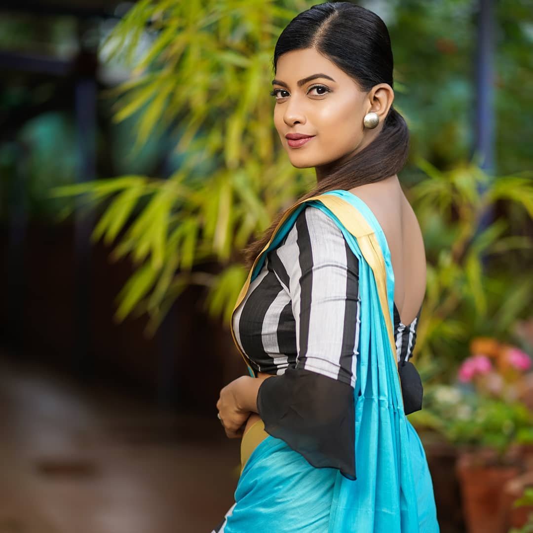 Dhanashri Kadgaonkar Tu Chal Pudha Zee Marathi