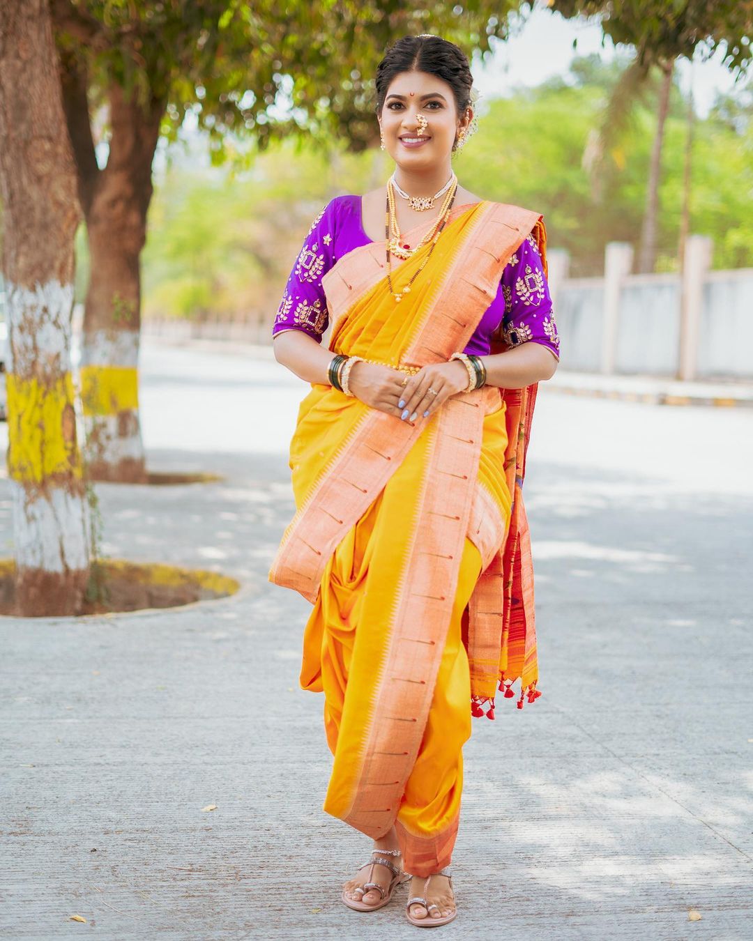 Dhanashri Kadgaonkar Tu Chal Pudha Zee Marathi