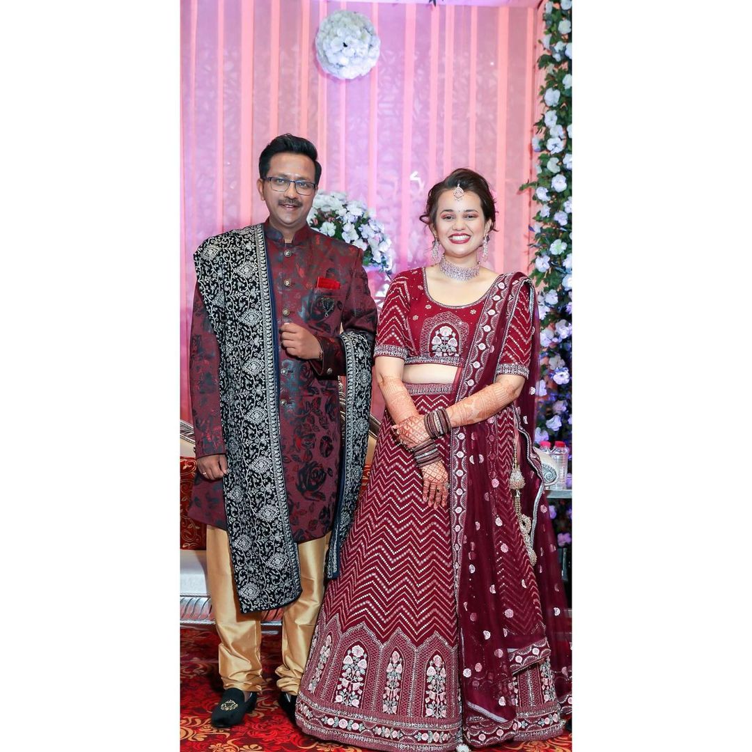 IAS officer tina dabi and her husband pradip gawande romantic photos