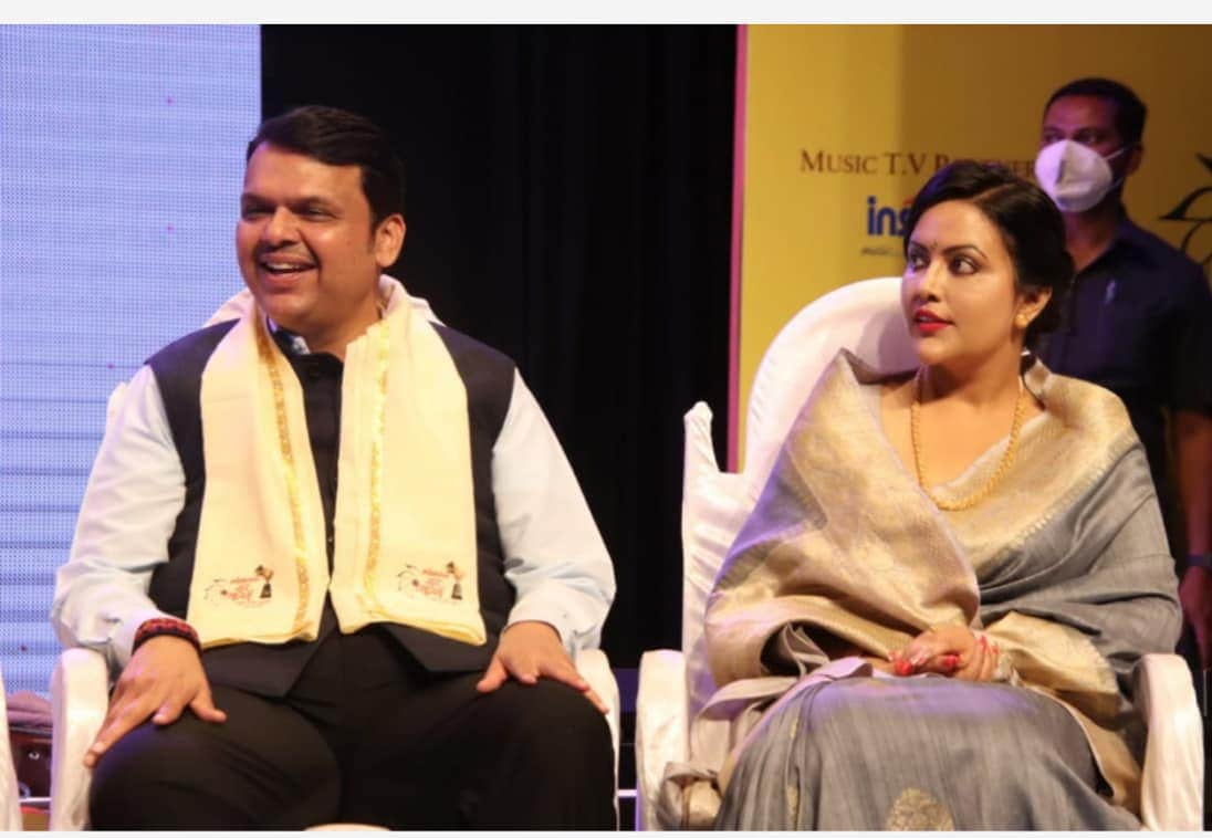 Maharashtra deputy cm devendra fadnavis wife amruta fadnavis photos