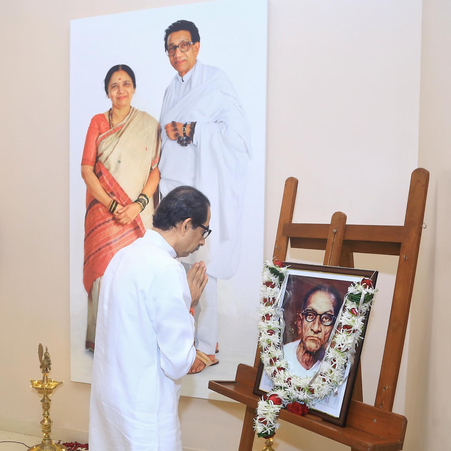 Shivsena Uddhav Thackeray Birthday special his property net worth house family