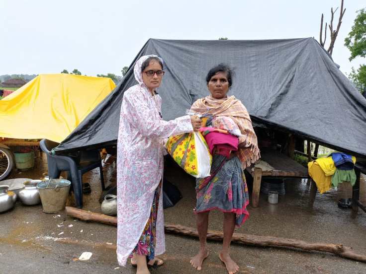 आता आम्ही गावात परत जाणार नाही, आम्हाला इतरत्र हलवा, आमचे पुनर्वसन करा, अशी भूमिका ग्रामस्थांनी घेतली आहे.