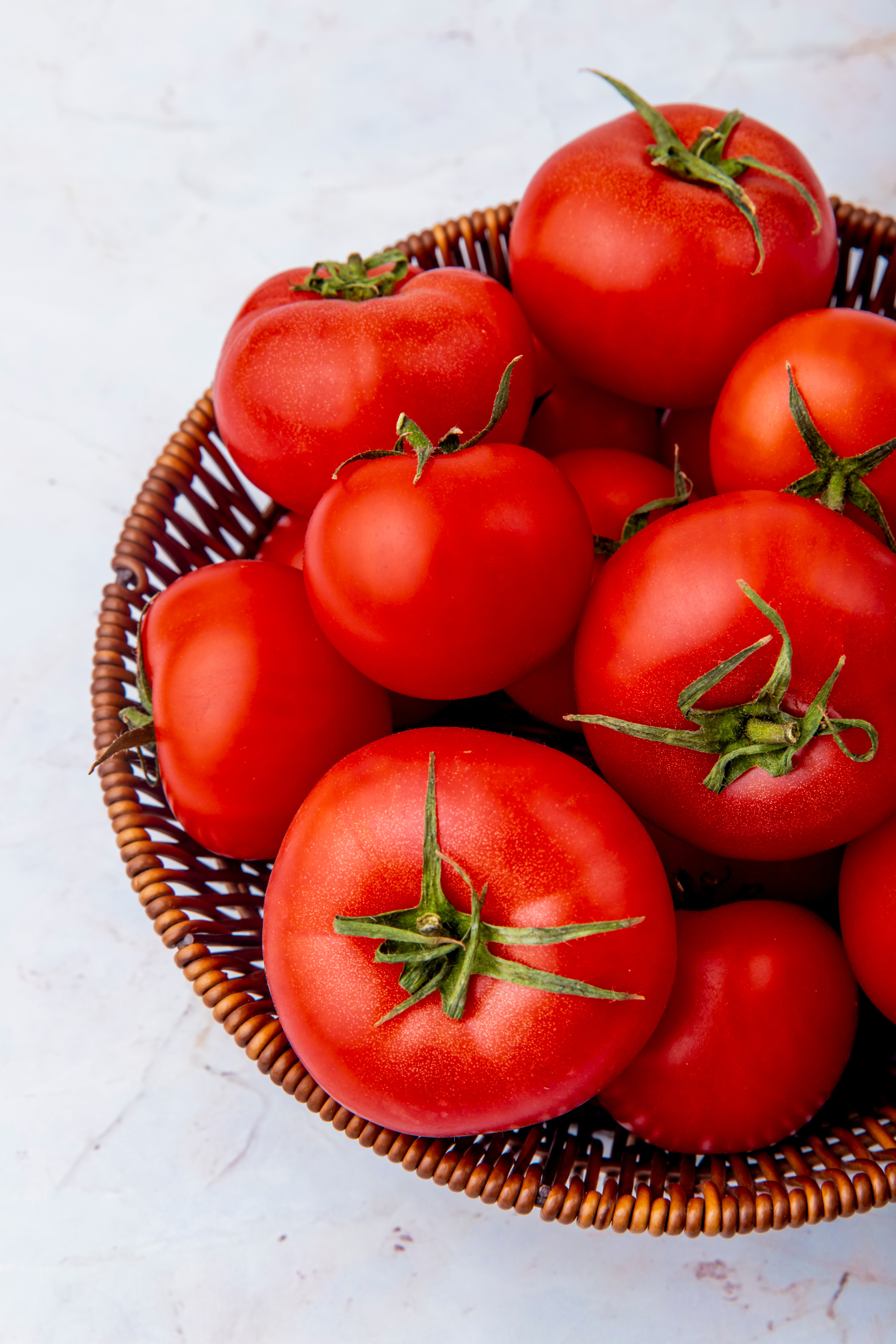 Eating too many Tomatoes Can Damage Your Body