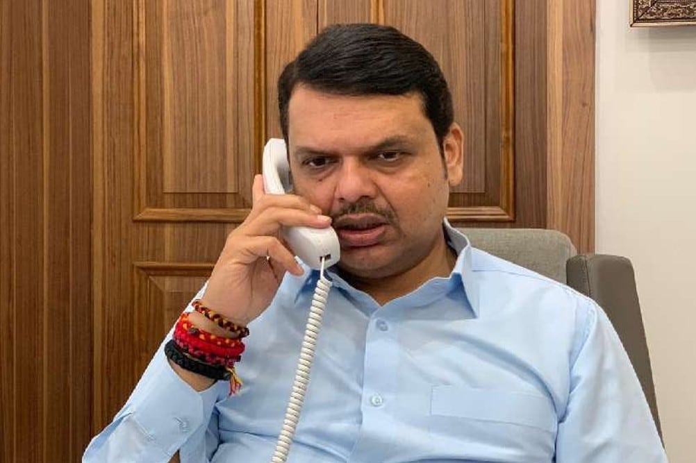 maharashtra deputy cm devendra fadnavis talks about State Politcs says even today i can call can talk with Uddhav Thackeray reffers Raj Thackeray Sharad Pawar