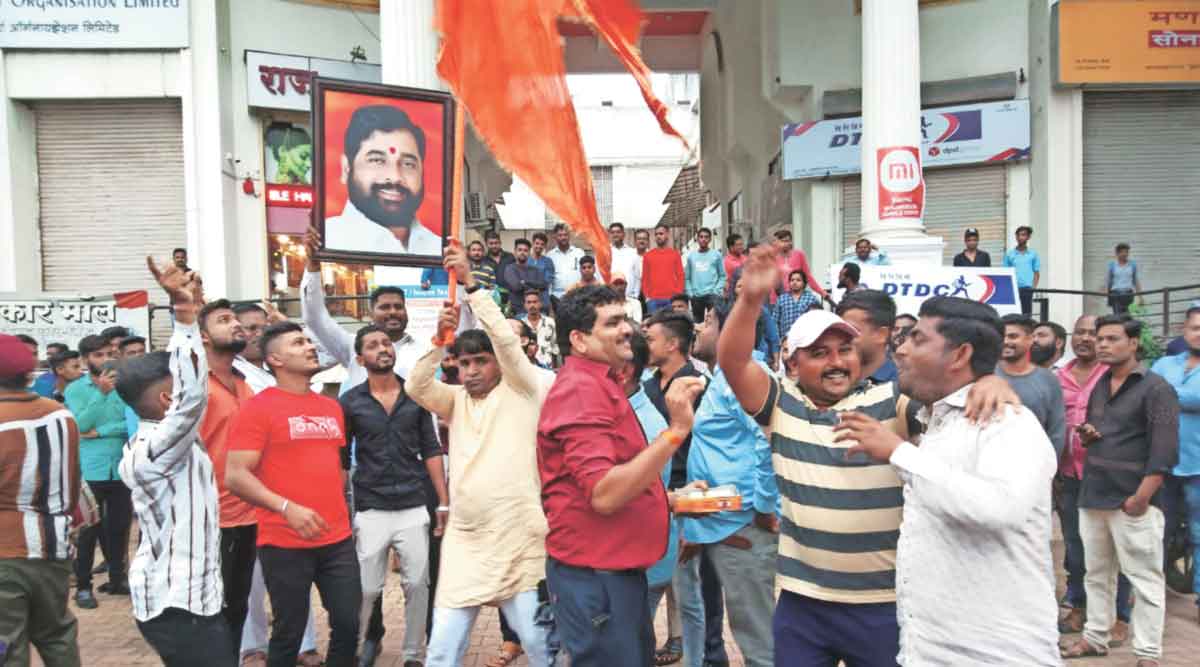 eknath shinde supporters