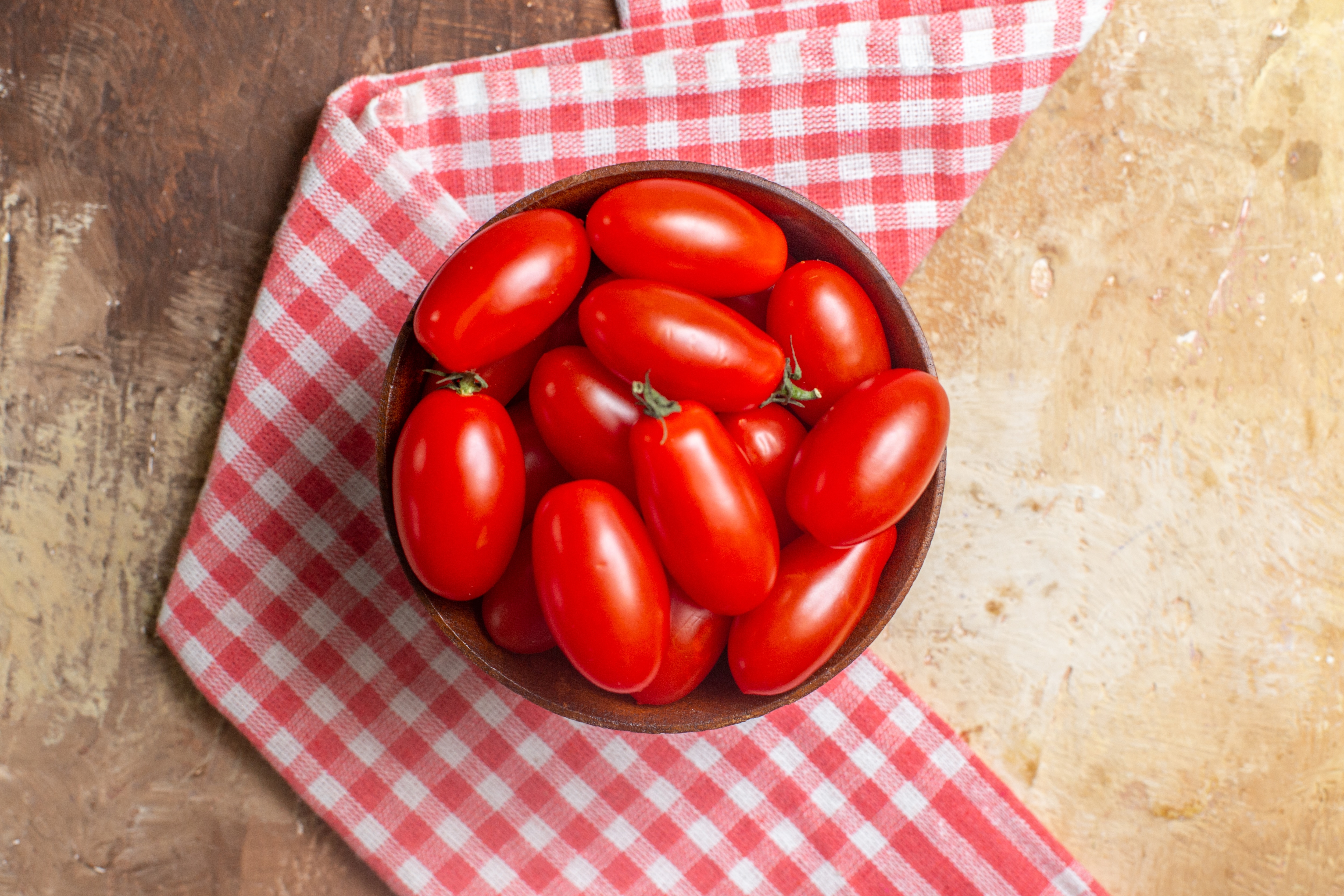 Eating too many Tomatoes Can Damage Your Body