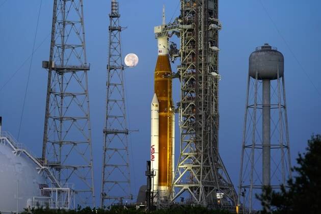 अमेरिकन अंतराळ संस्था नासाची आर्टेमिस-१ चंद्र मोहीम पुढे ढकलण्यात आली आहे. यानाचे प्रक्षेपण सोमवारी भारतीय वेळेनुसार संध्याकाळी ६.०३ वाजता होणार होते.