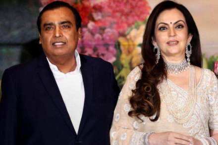 Mukesh Ambani Nita Ambani