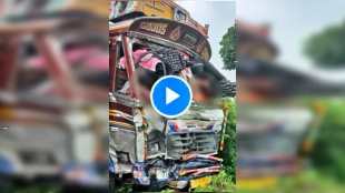 Amravati Nagpur Truck accident Blurr V