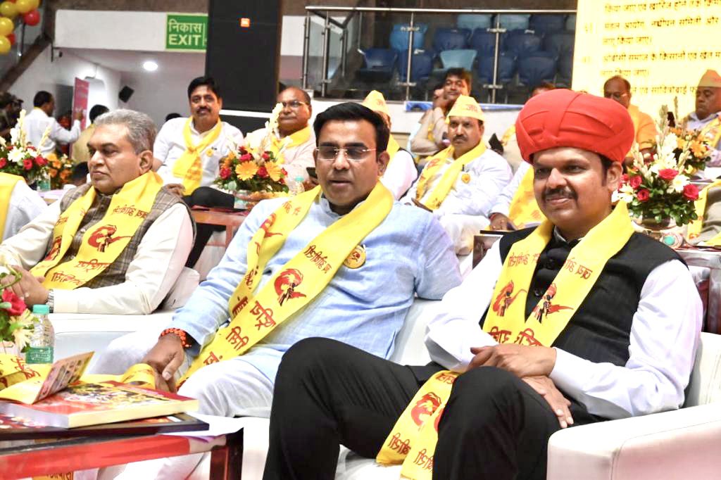 DCM Devendra Fadnavis OBC Narendra Modi