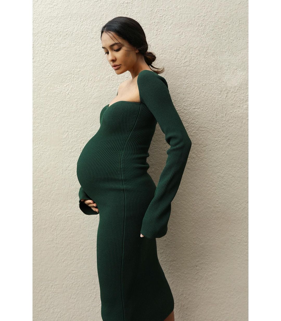 Lisa Haydon Maternity Photoshoot