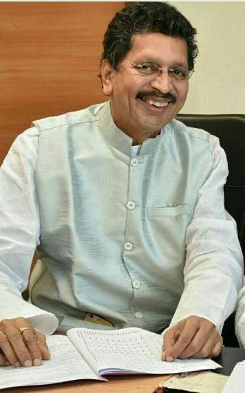 Maharashtra Cabinet Minister deepak kesarkar