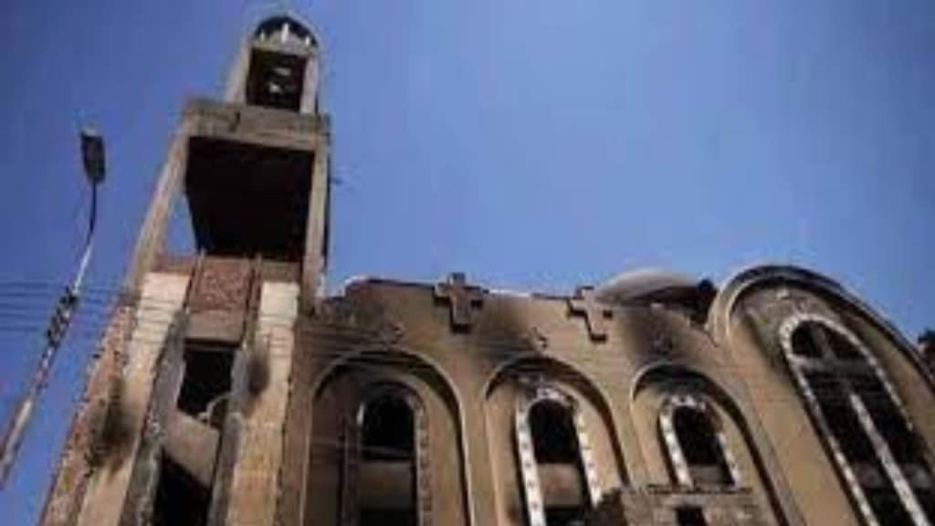 इजिप्त : कैरोमधील अबू सेफीन चर्चला भीषण आग; ४१ जणांचा मृत्यू, तर ५५ जखमी