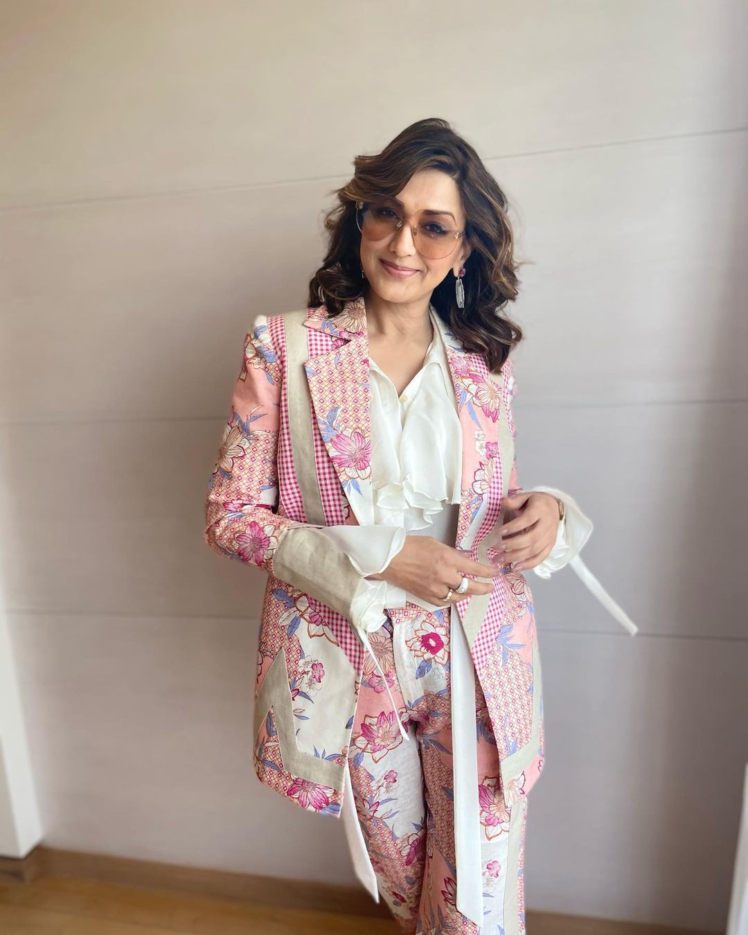 Bollywood Sonali Bendre Style Photos