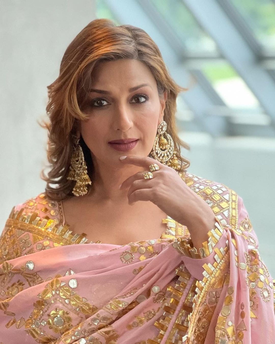 Bollywood Sonali Bendre Style Photos