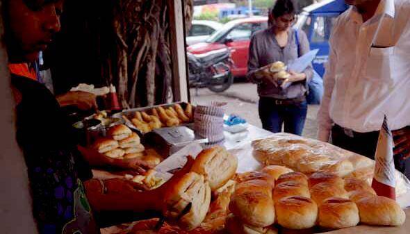 23rd August World Vada Pav Day