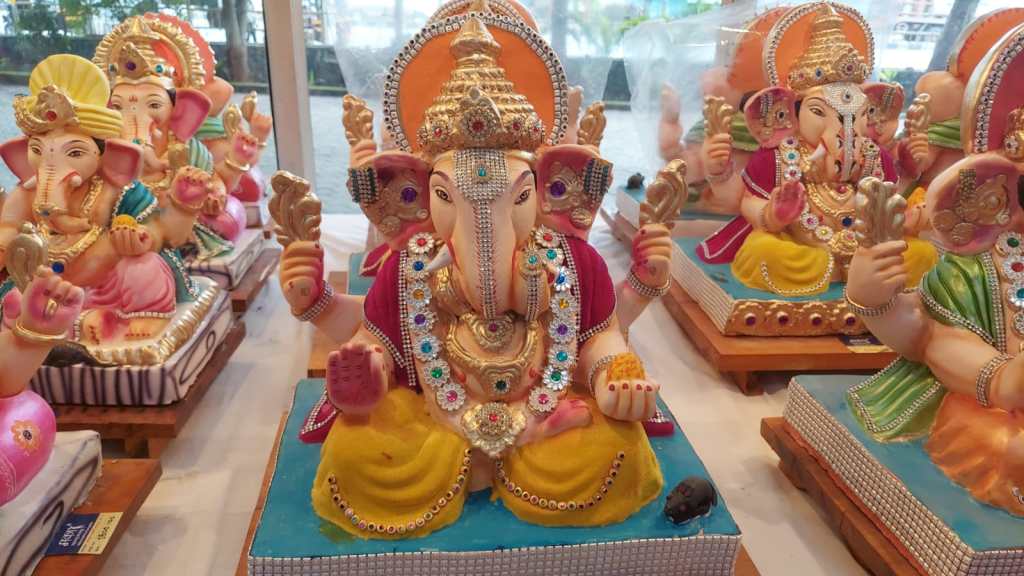 Ganesh-Idol-12