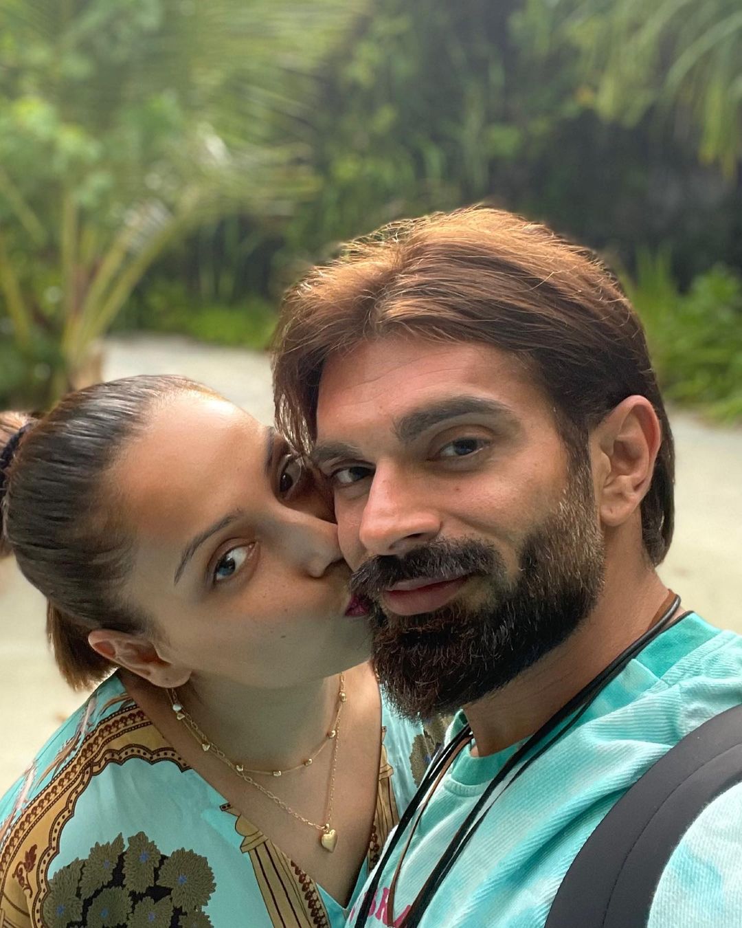 bipasha basu karan singh grover