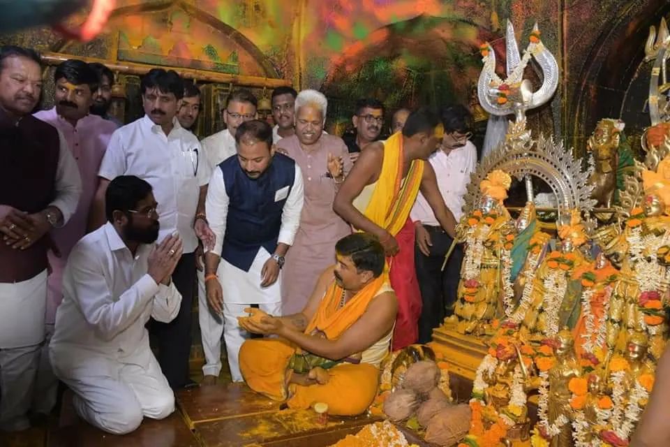 cm eknath shinde visit jejuri temple photos