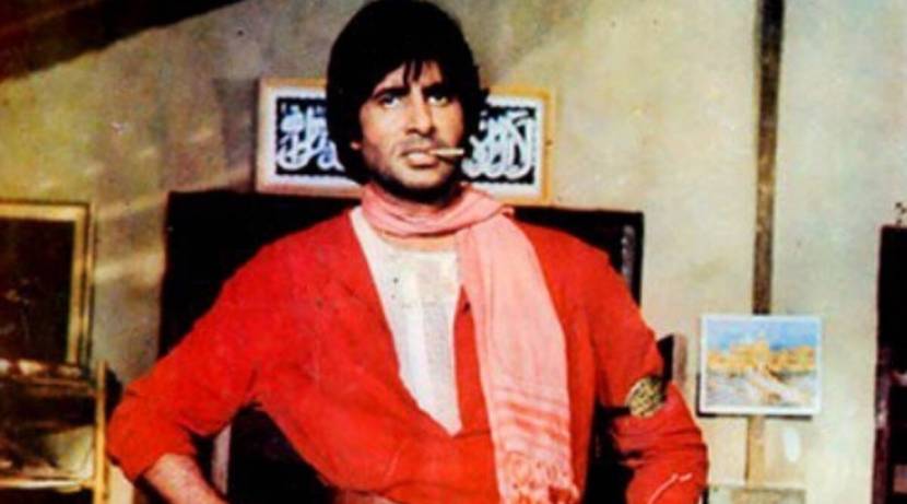 १९८३ च्या ज्या चित्रपटाच्या दरम्यान अमिताभ बच्चन जखमी झाले त्या 'कुली' चित्रपटाची तब्बल ७ करोड तिकिटे विकली गेली होती.