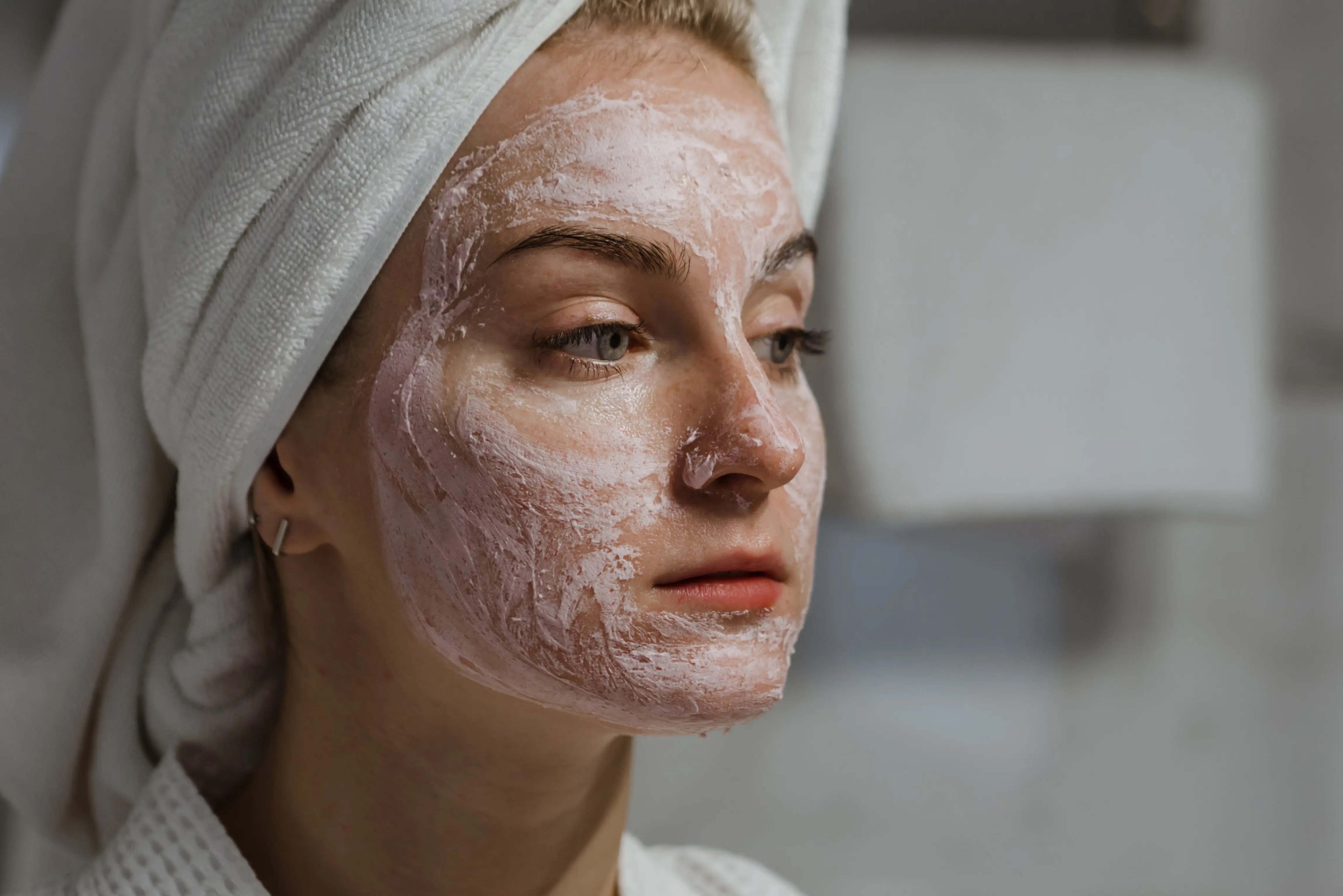 gram flour and rose water face pack gives 'these' amazing benefits