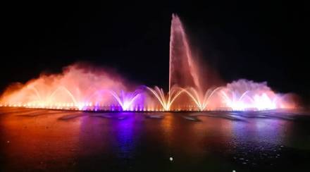 Musical fountain and light show in Futala Lake