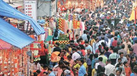 rush in market for ganeshotsav shopping