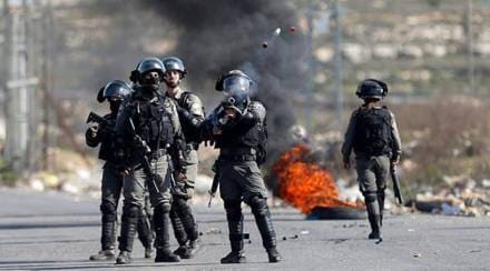 Israeli forces firing