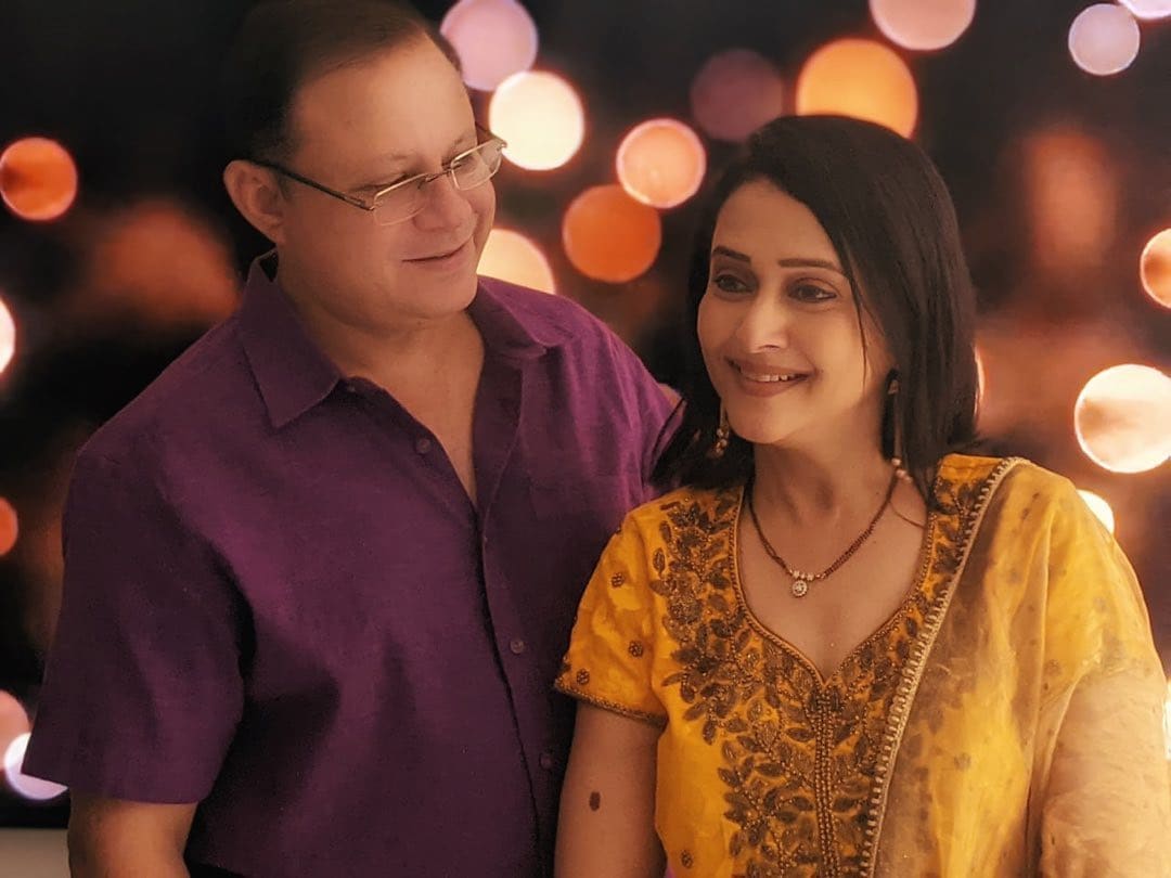 Mrinal Kulkarni husband Mrinal Kulkarni 